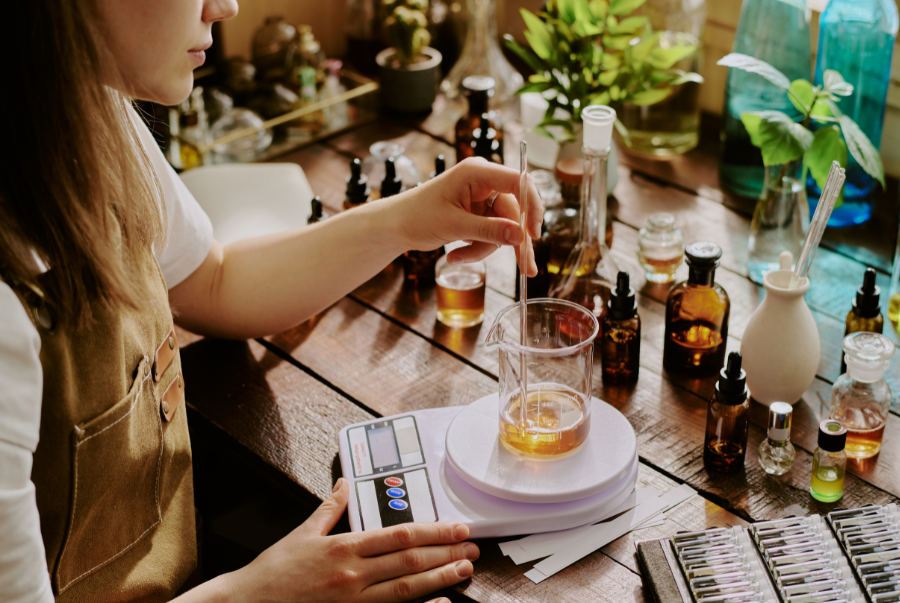 tinh dầu dưỡng da mặt